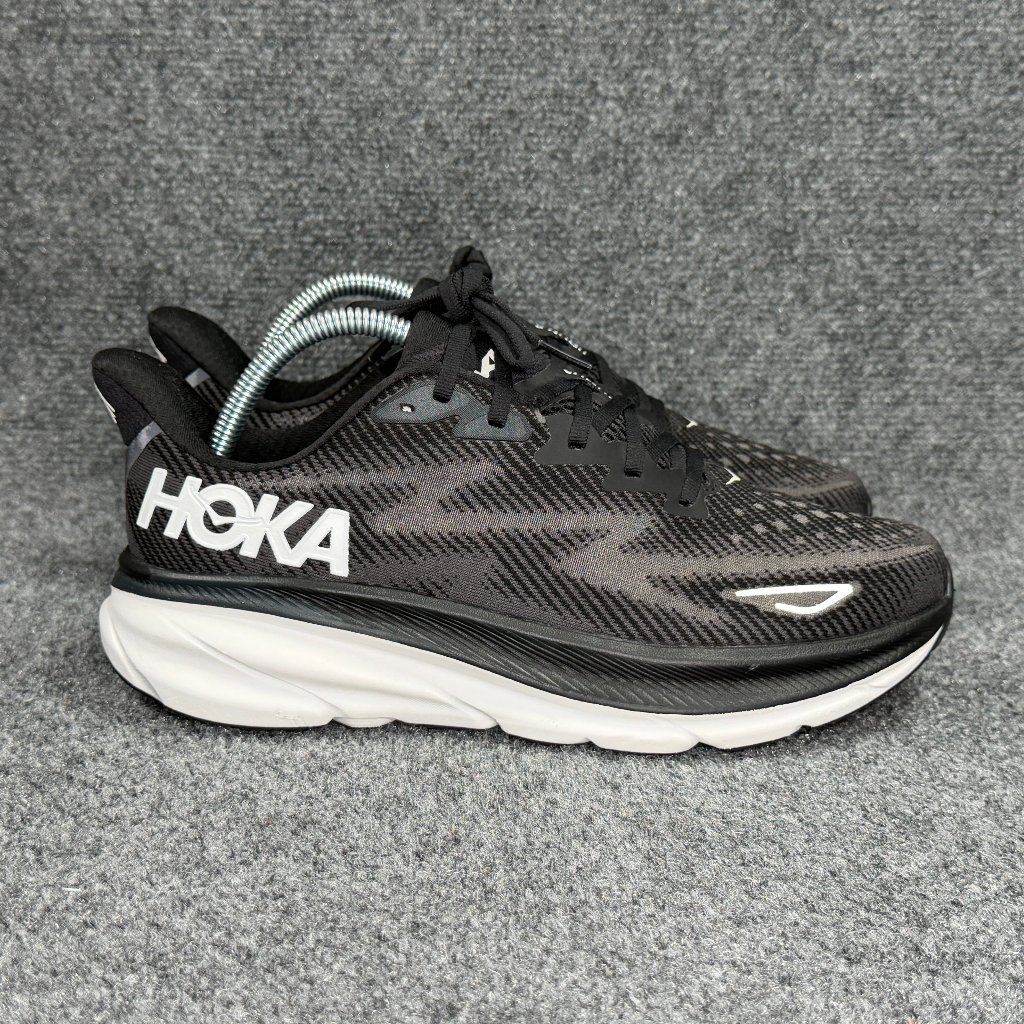 Hoka Clifton 9 Running Shoes Womens 9 Black White Athletic Run Training Sneakers